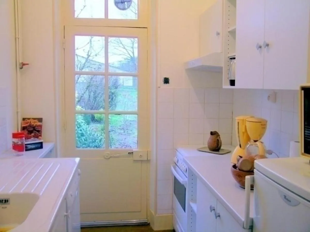 Maison Independante Pres Du Village Medieval Avec Jardin Clos, Parking Et Equipements Complets - Fr-1-489-15 Herisson